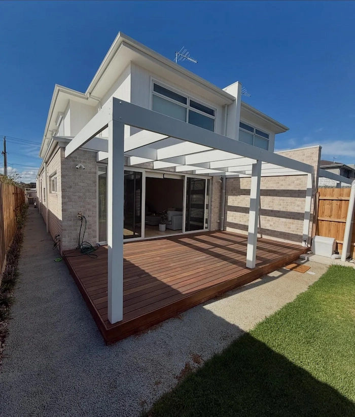 Deck in Niddrie, Victoria